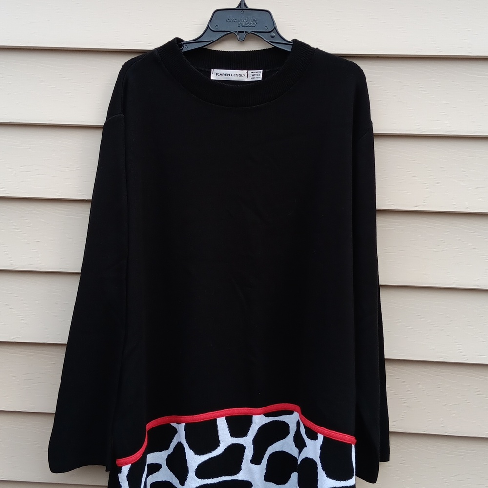 KAREN LESSLY Women's Black  Sweater with Red & White Details Plus Size - 3X